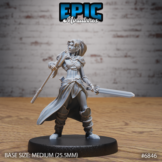 Elven Barbarian, Female (3 Variants Available) - Epic Miniatures