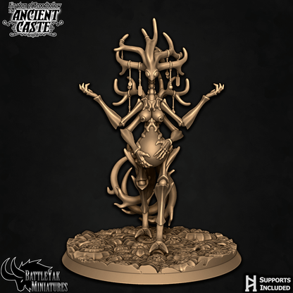 Ancient Caste Broodmother, Insect Folk Queen Pinup - Battle Yak