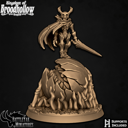 Pale Wanderer, Cloaked Insectoid Hero (3 Variants Available) - Battle Yak