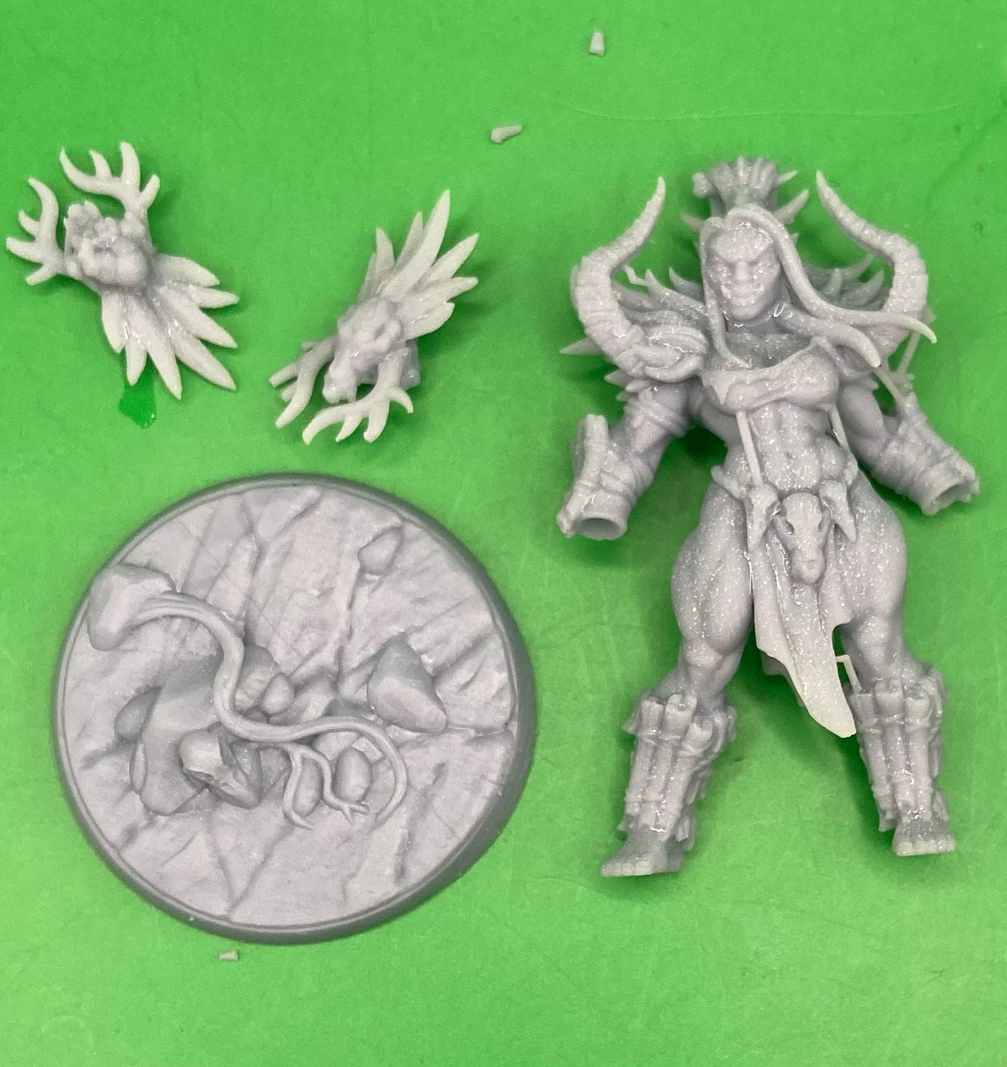 Vesdra, Blackcrag Shaman Pinup - Artisan Guild