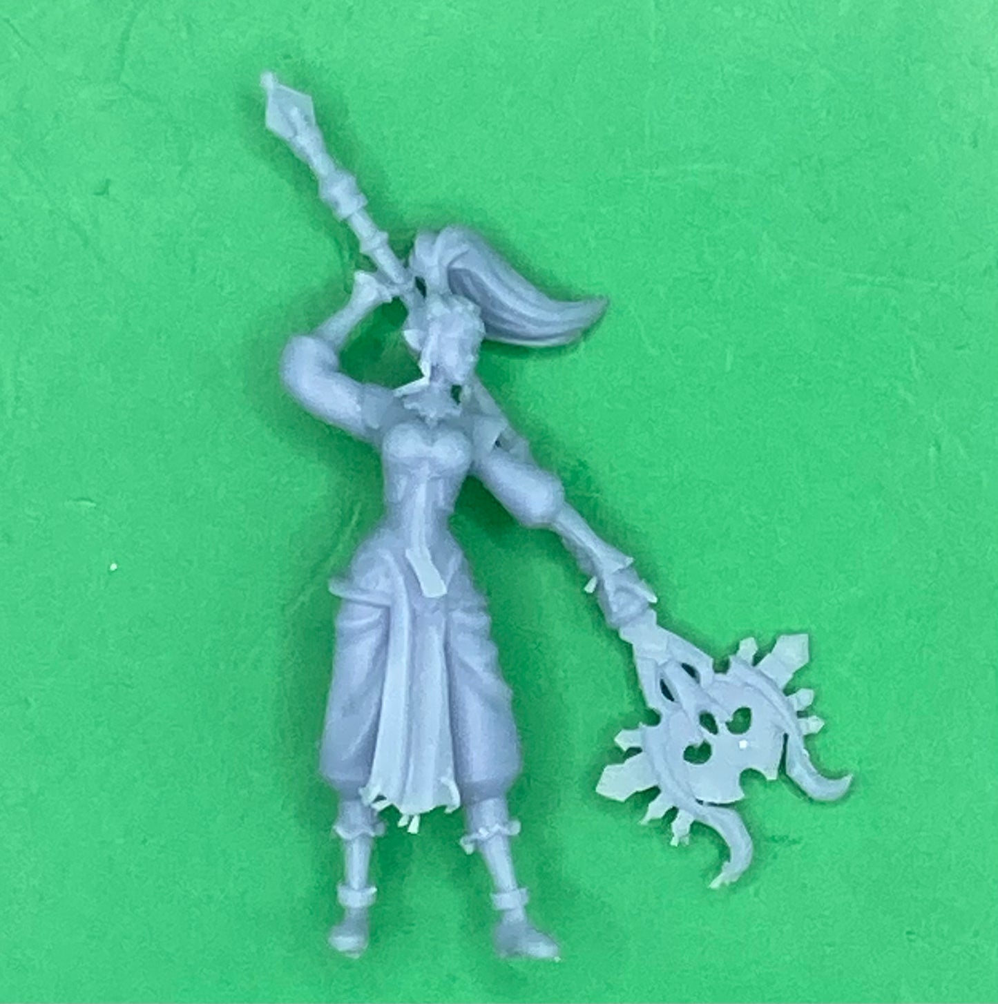 Elven Sorceress (3 Variants Available) - Epic Miniatures