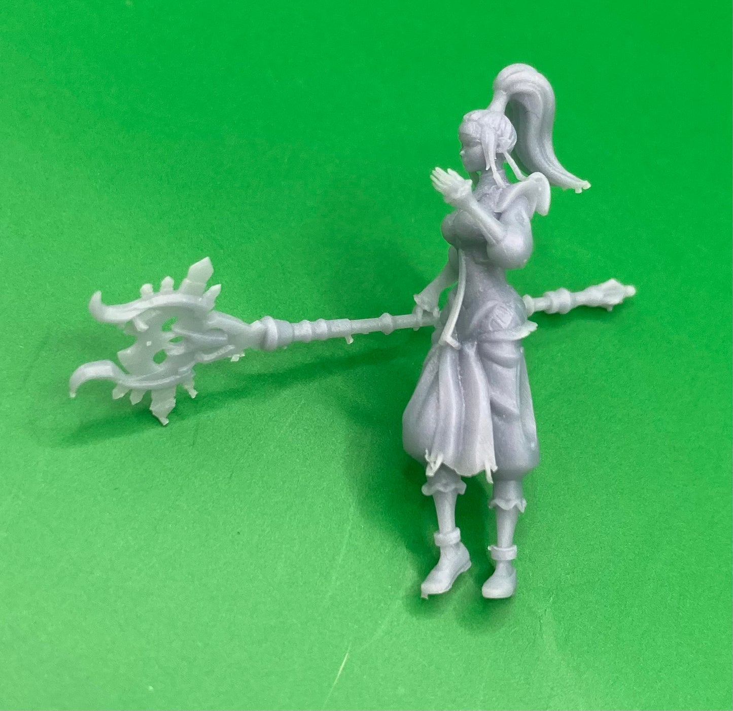 Elven Sorceress (3 Variants Available) - Epic Miniatures