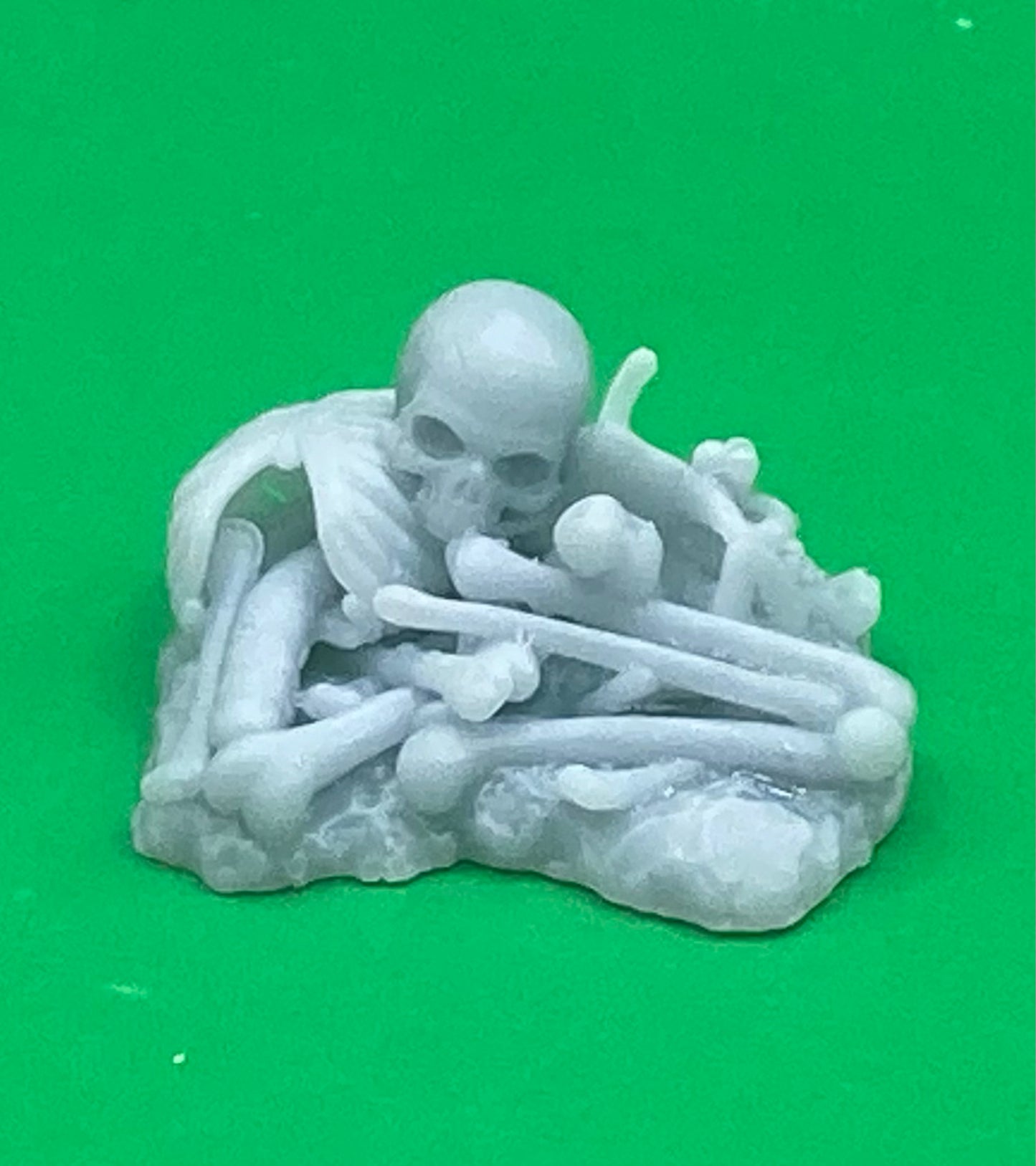 Lich Crypt Scatter, Bones and Rocks (8 Variants Available) - Epic Miniatures