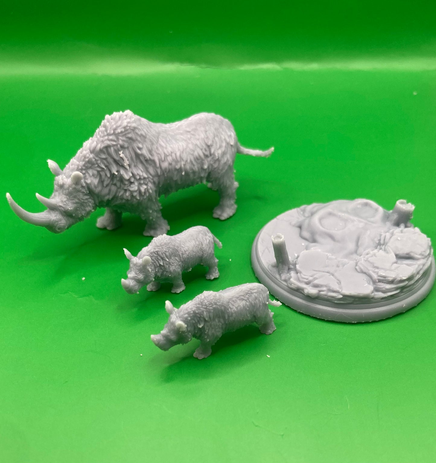Woolly Rhino Family (3 Variants Available) - Epic Miniatures