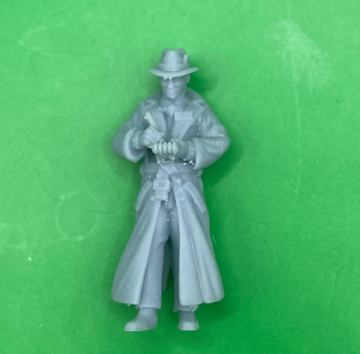 Detective (3 Variants Available) - Invictus Miniatures