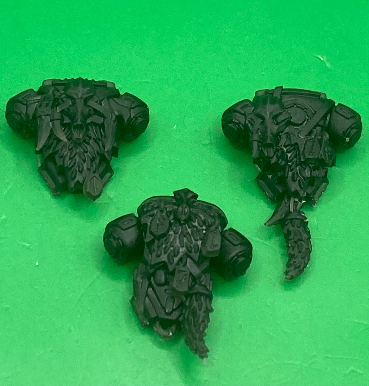 Sentinel Powerpacks and Icons, Wolves of Winter Customisation Pack - 28mm Scale (10 Variants Available) -Battle Yak