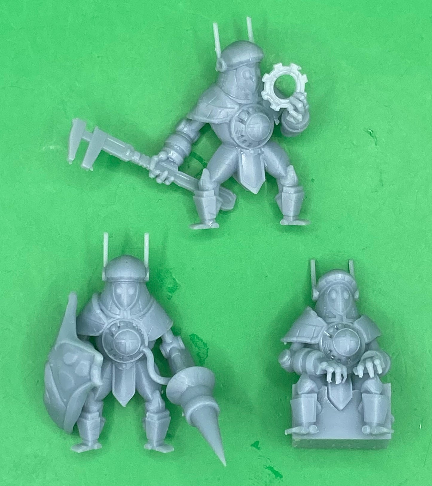 Clockwork Tinkerer (3 Variants Available) - Epic Miniatures