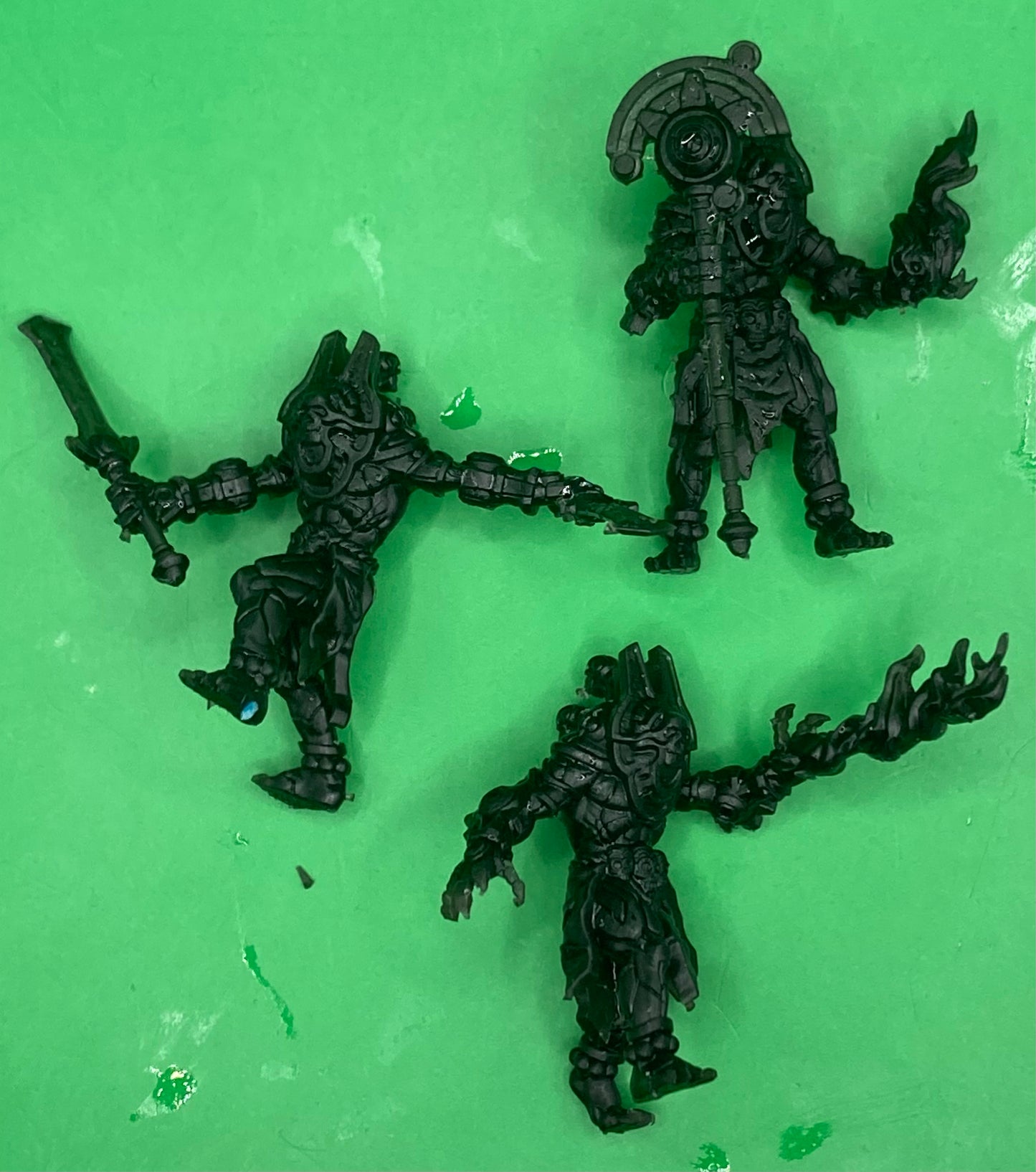 Devoted Decapitator (3 Variants Available) - Epic Miniatures