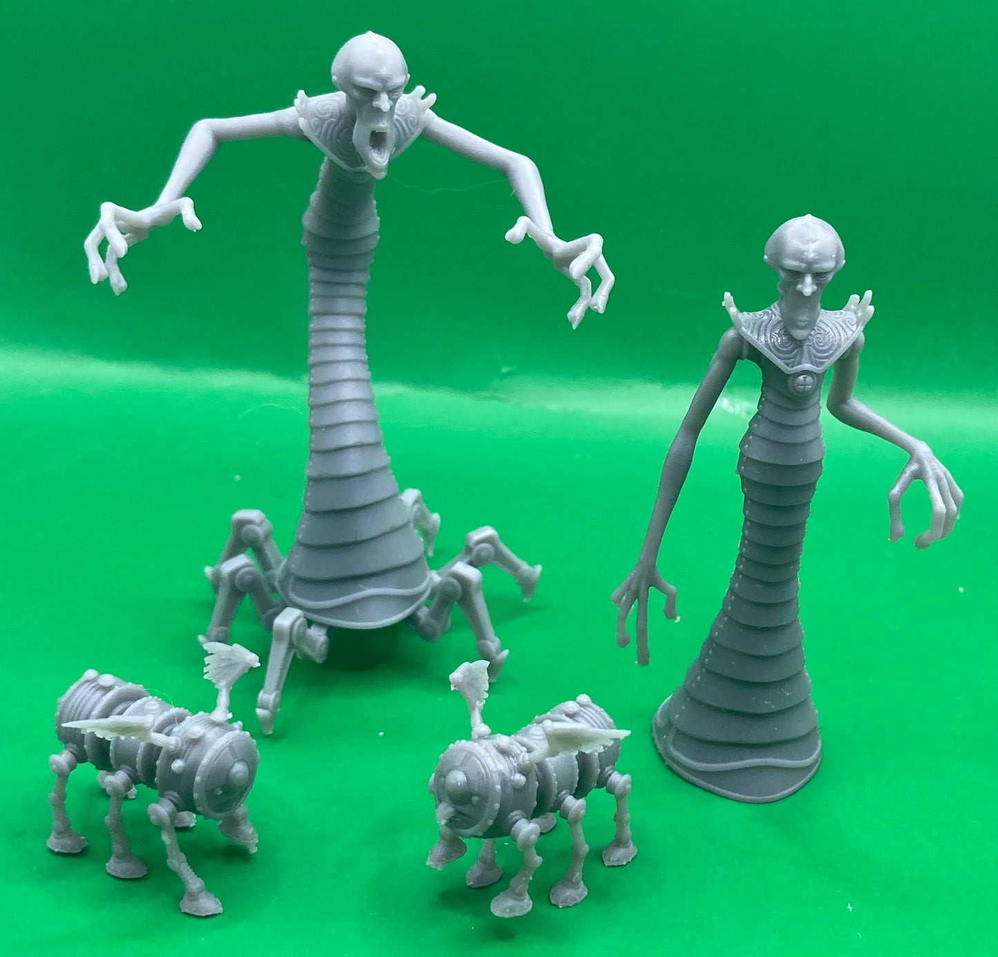 Secundus and Robot Dogs (6 Variants Available) - Epic Miniatures