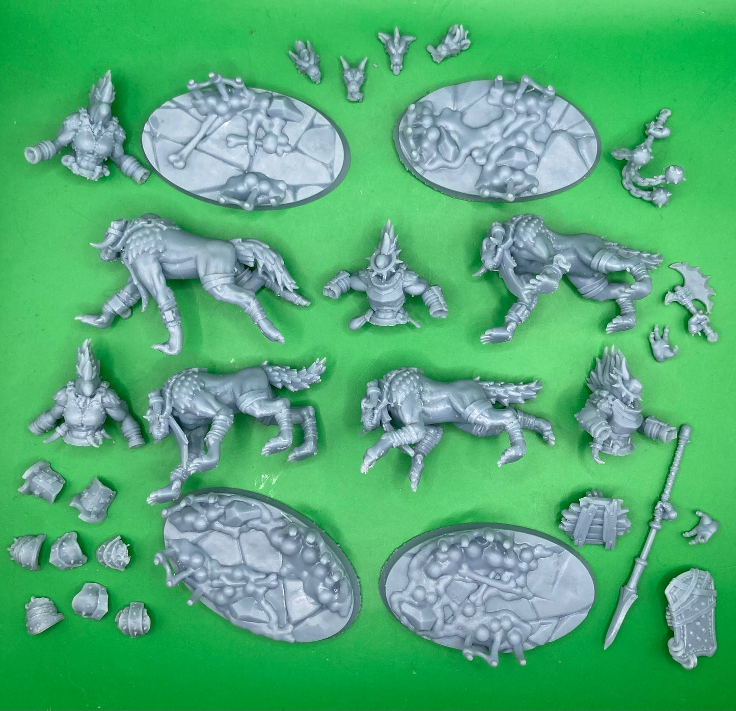 Beastcackle Hyenataurs (4 Variants Available) - Battle Yak