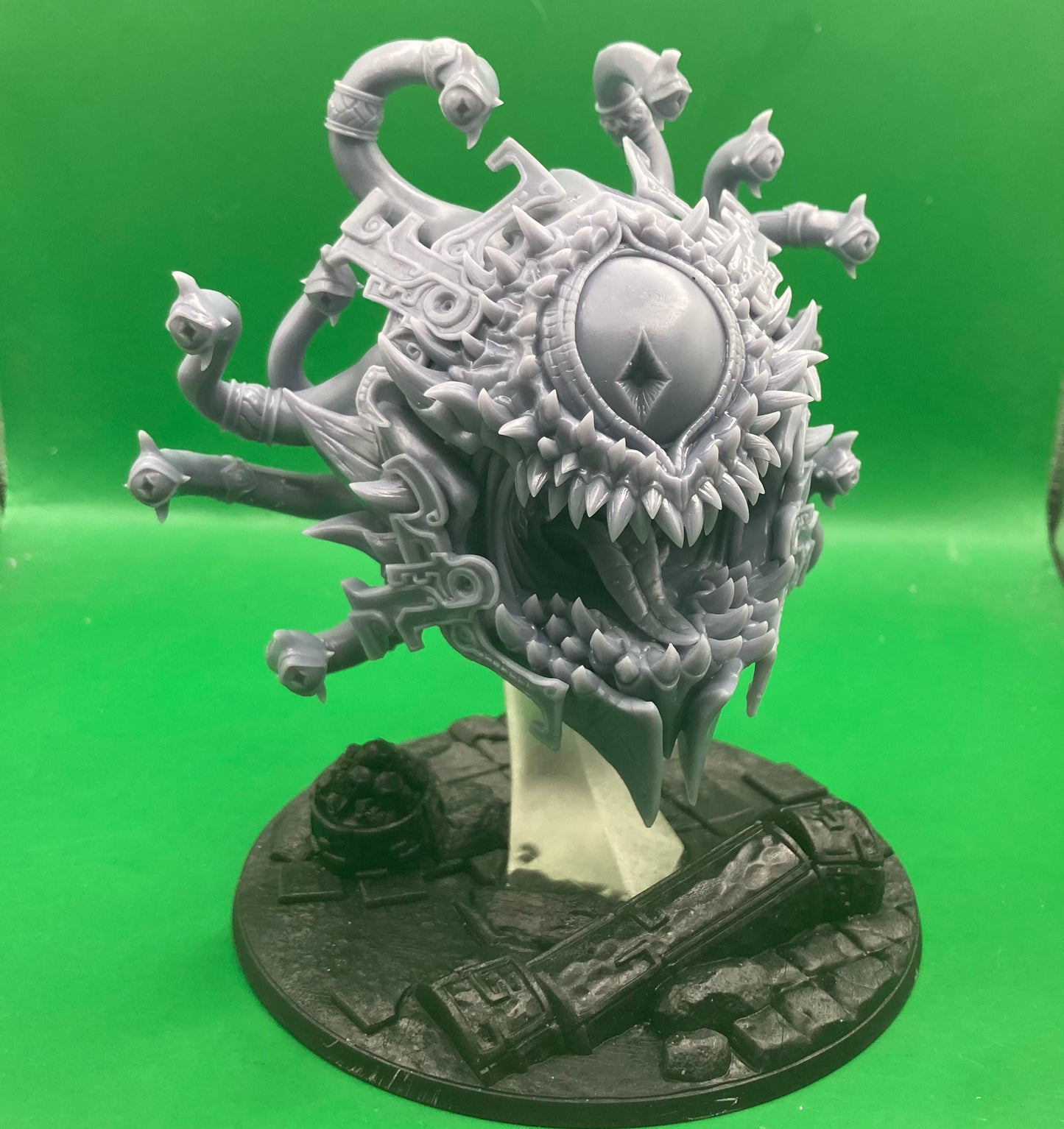 Jewelled Mythraxxis, the All-Seeing Tyrant Eye (2 Variants Available) - Artisan Guild