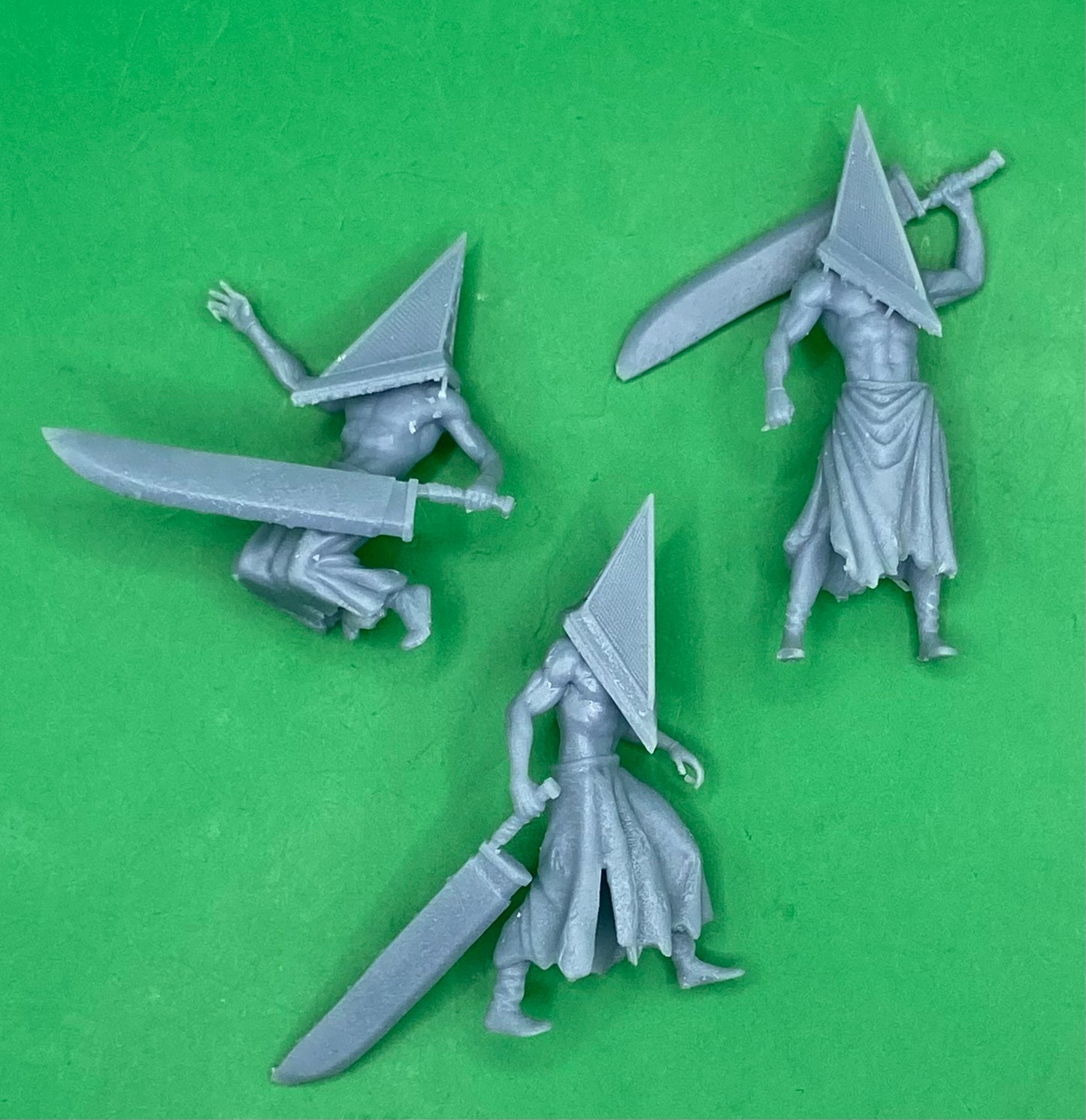 Crimson Executioner (3 Variants Available) - Invictus Miniatures