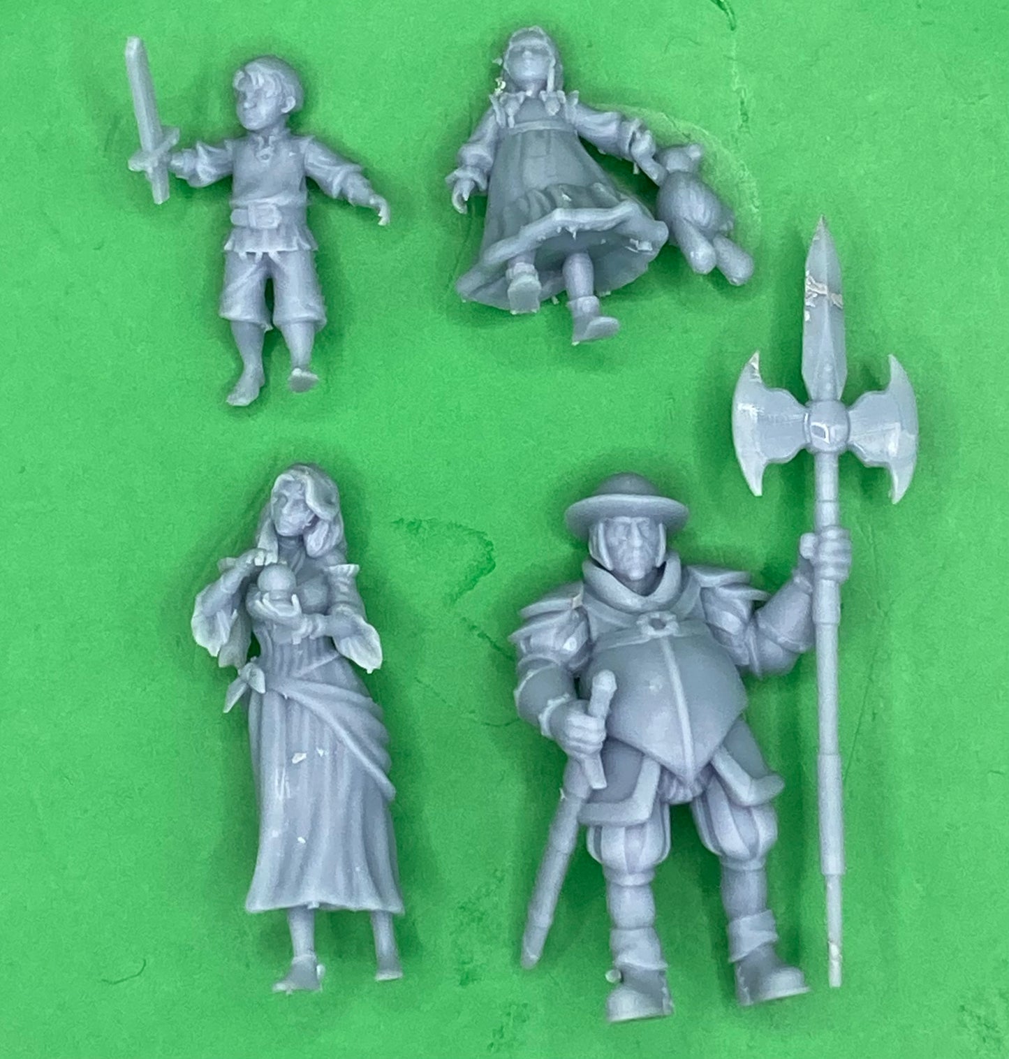 Villagers, Set 2 (4 Variants Available) - Epic Miniatures