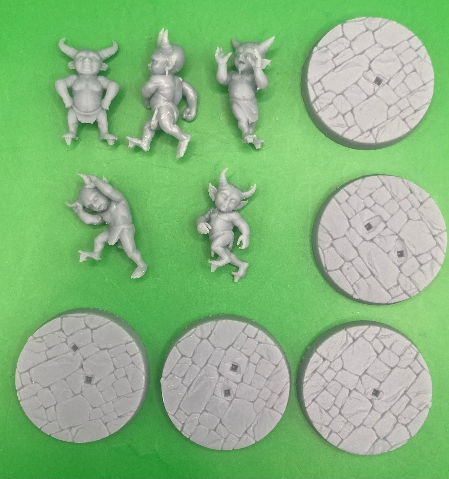 Small Devils (5Variants Available) - Dragon Trapper's Lodge