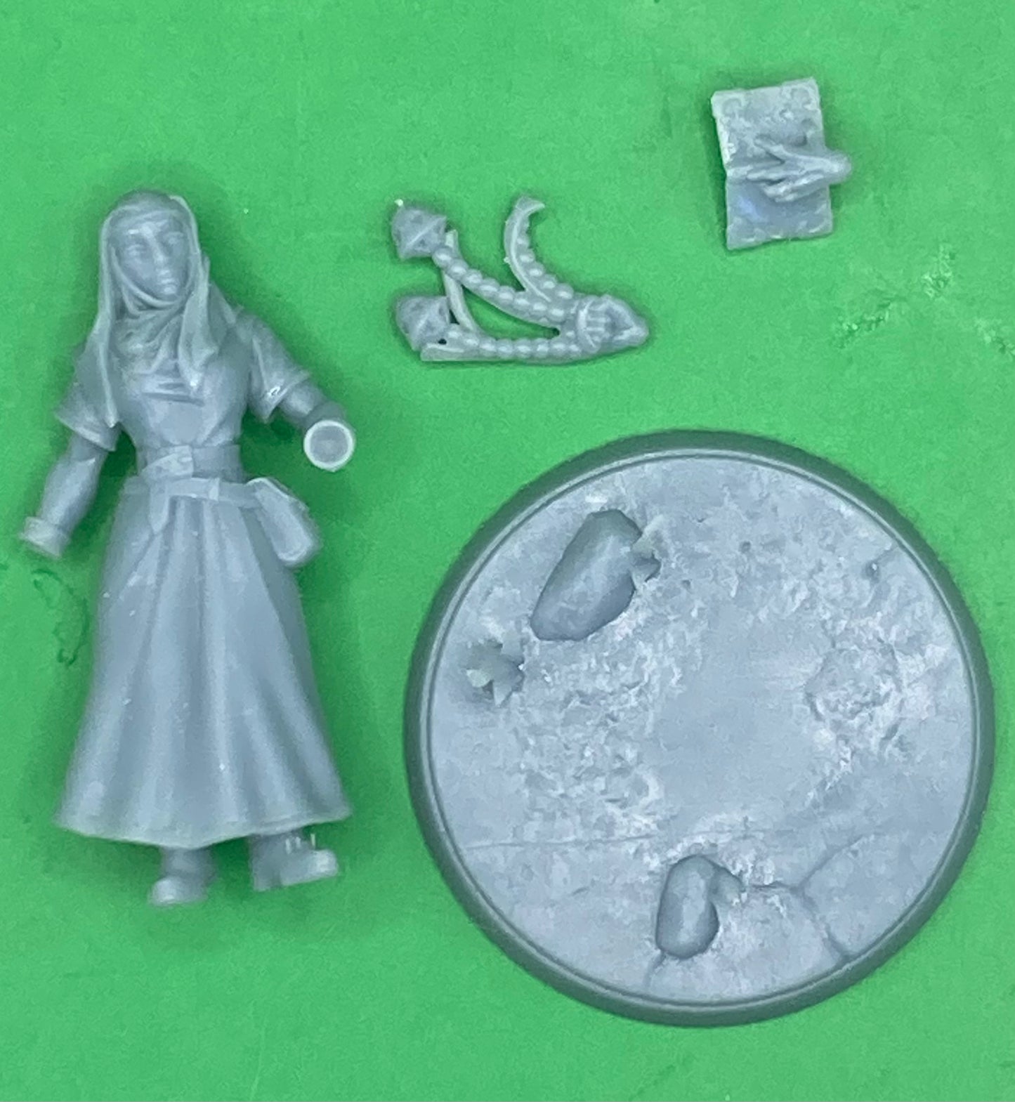 Townsfolk Peasant Women - Armed (4 Variants Available) - Artisan Guild