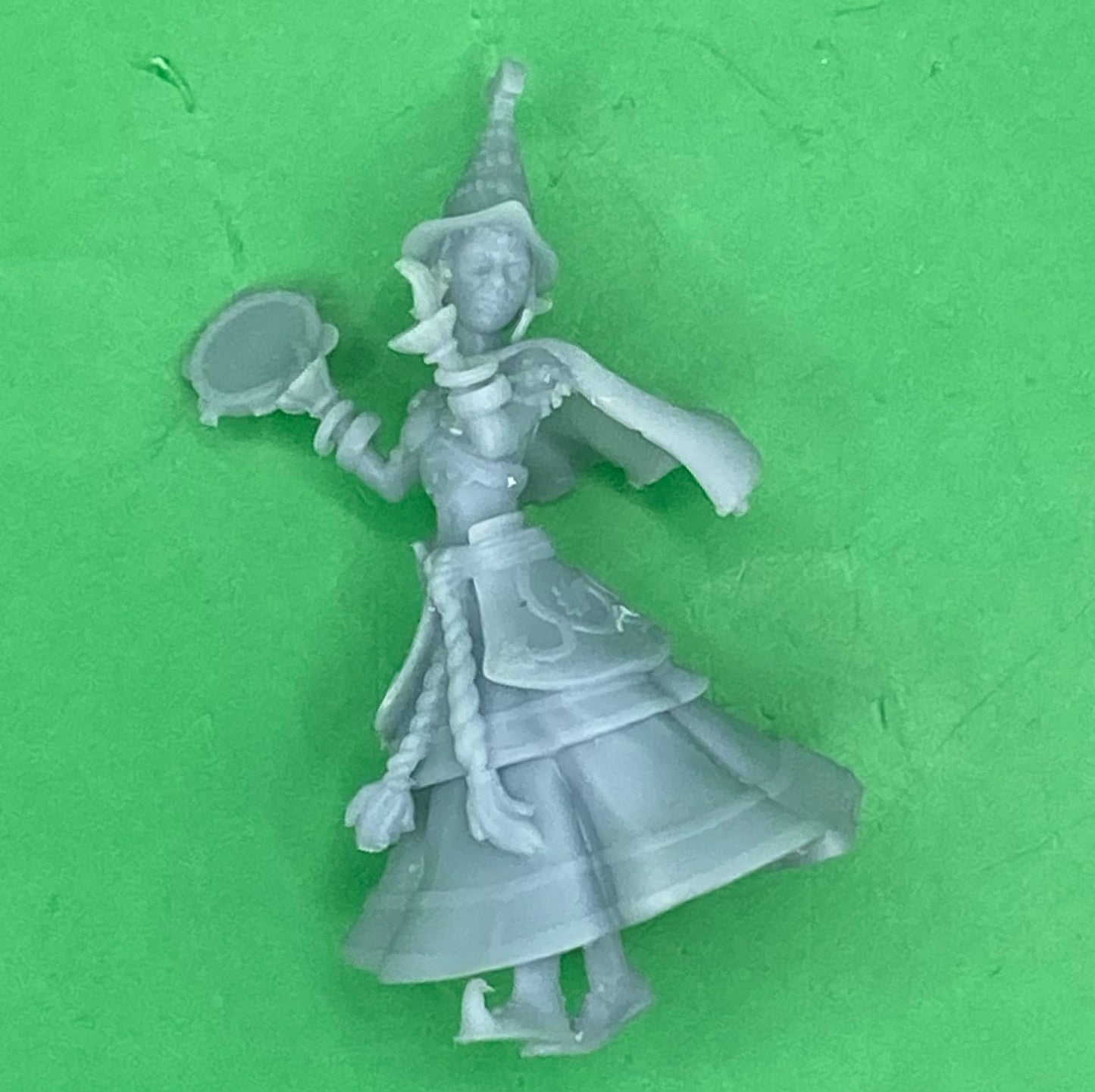 Half-Elf Bard (3 Variants Available) - Epic Miniatures