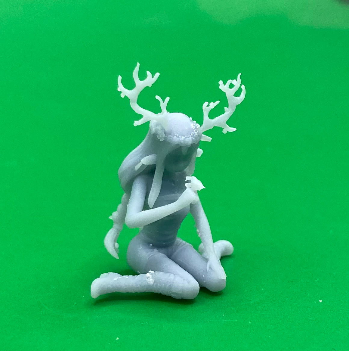 Druid Child Female (3 Variants Available) - Epic Miniatures