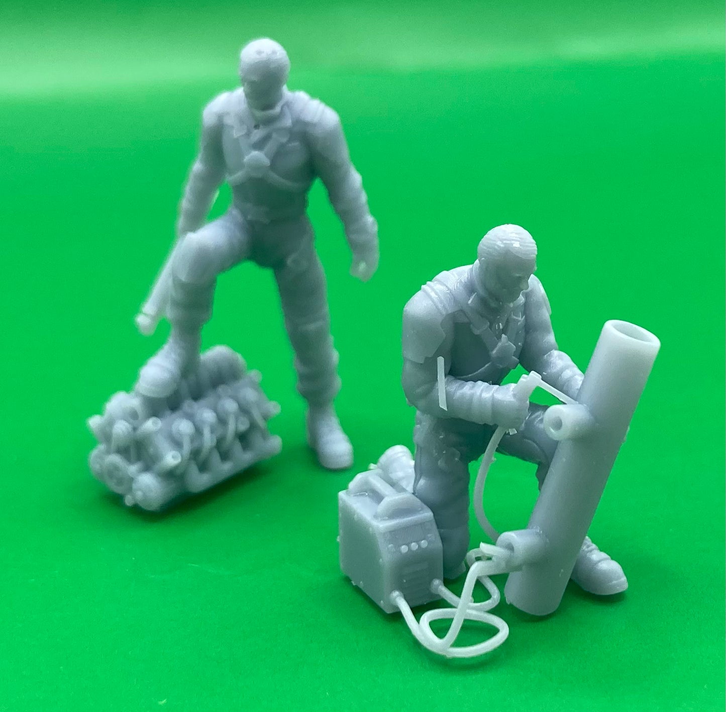 Human Worker Set 1 (4 Variants Available) - Invictus Miniatures