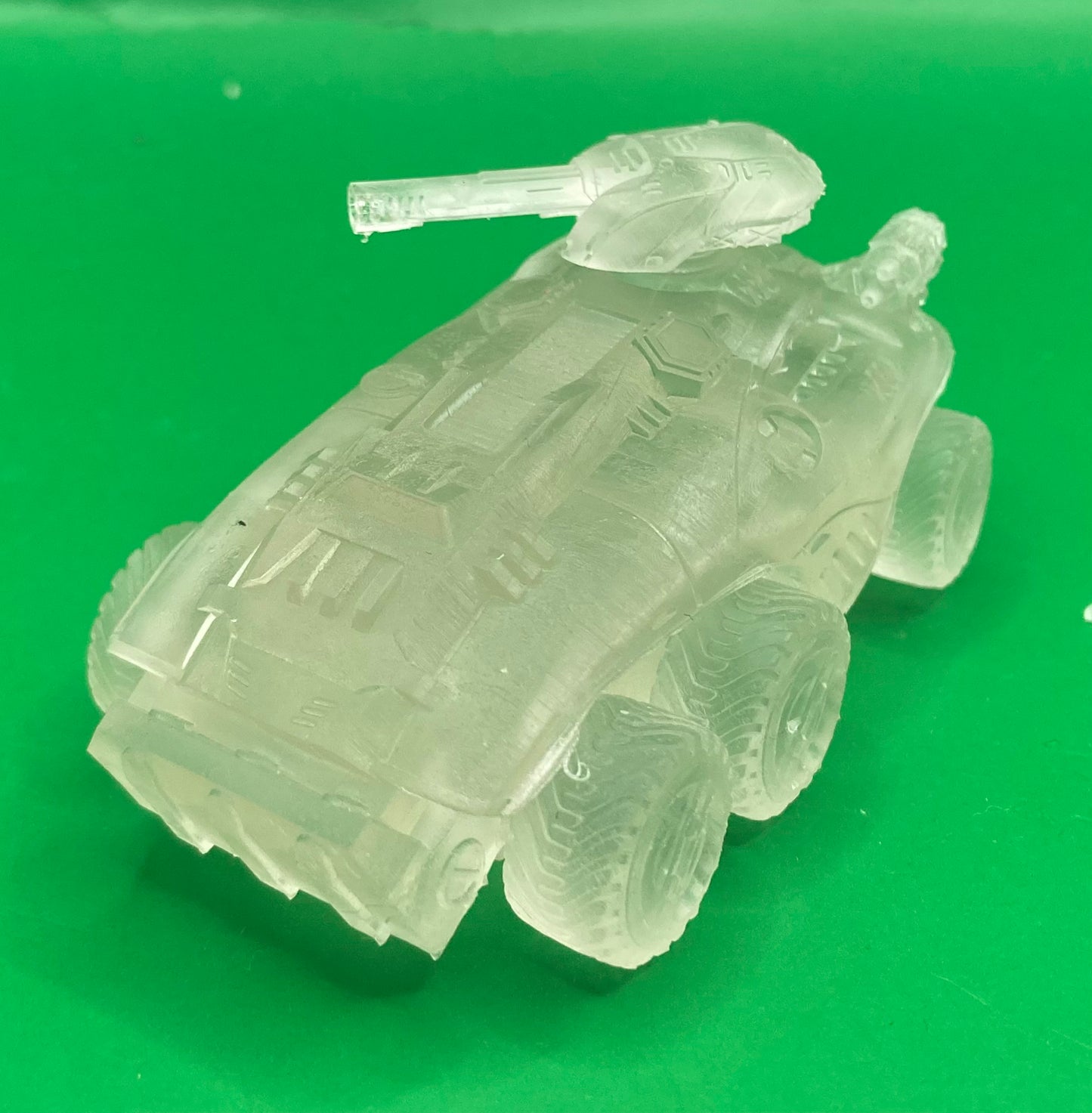 Space Scout Tank - Invictus Miniatures