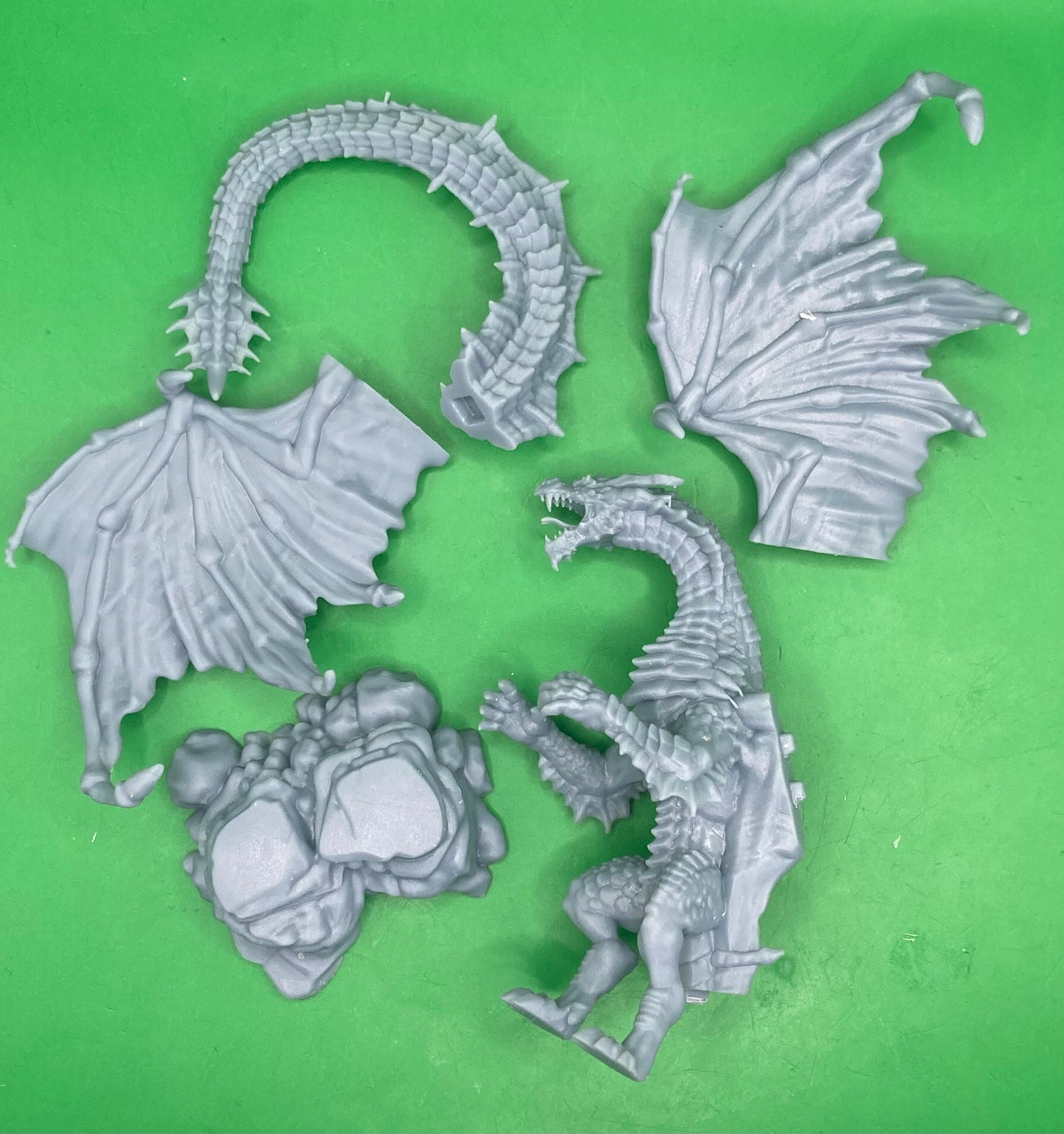 Yellow Dragon (4 Variants) - Epic Miniatures