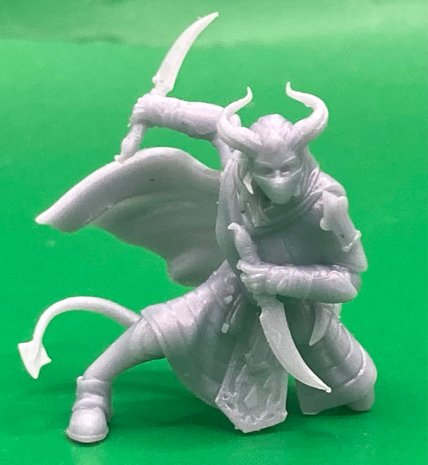 Tiefling Assassin (3 Variants Available) - Epic Miniatures