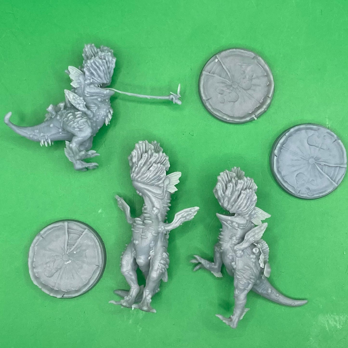 Glow Hoppers (6 Variants Available) - Dragon Trapper's Lodg