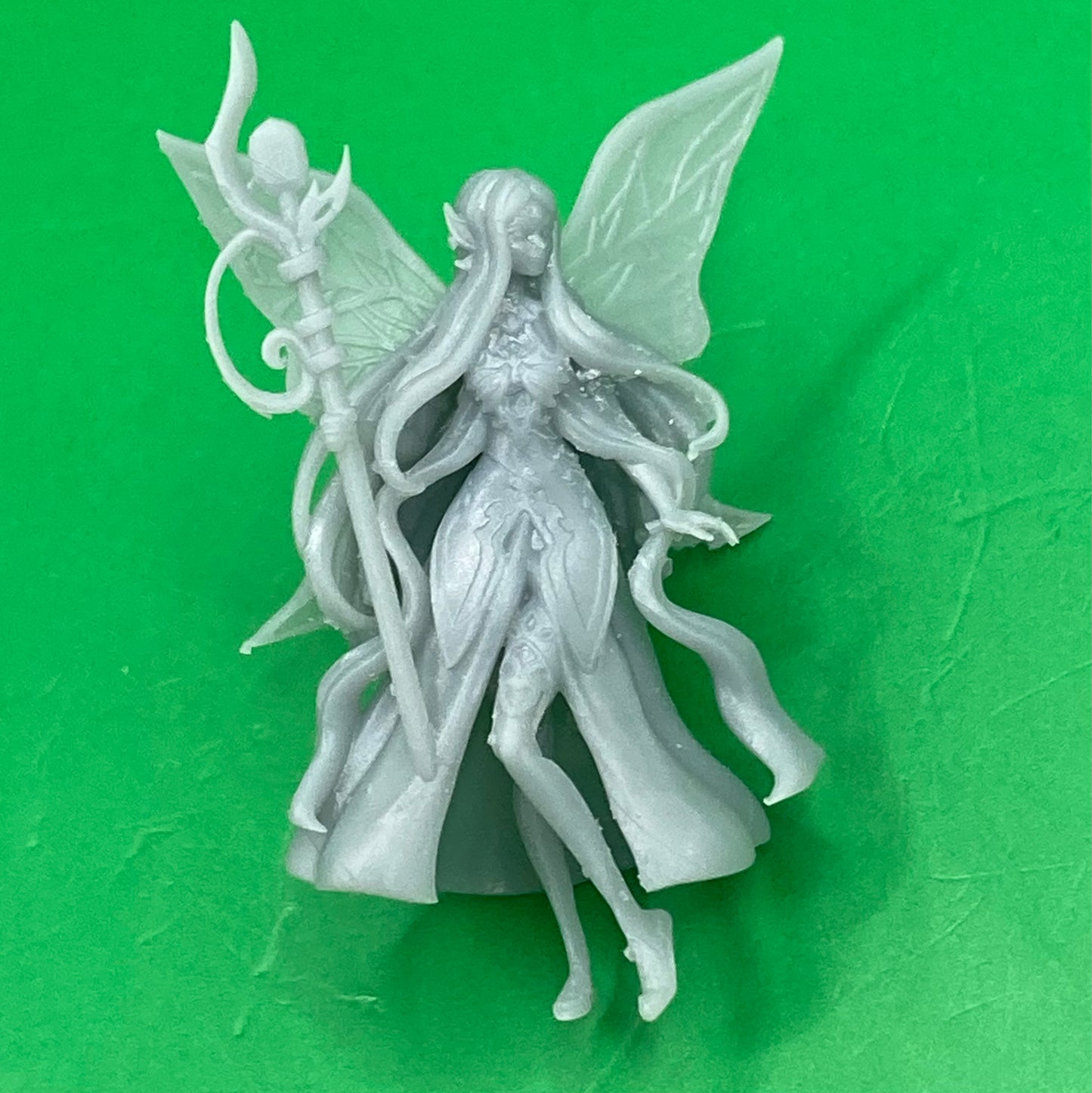 Fey Adventurer (3 Variants Available) - Epic Miniatures