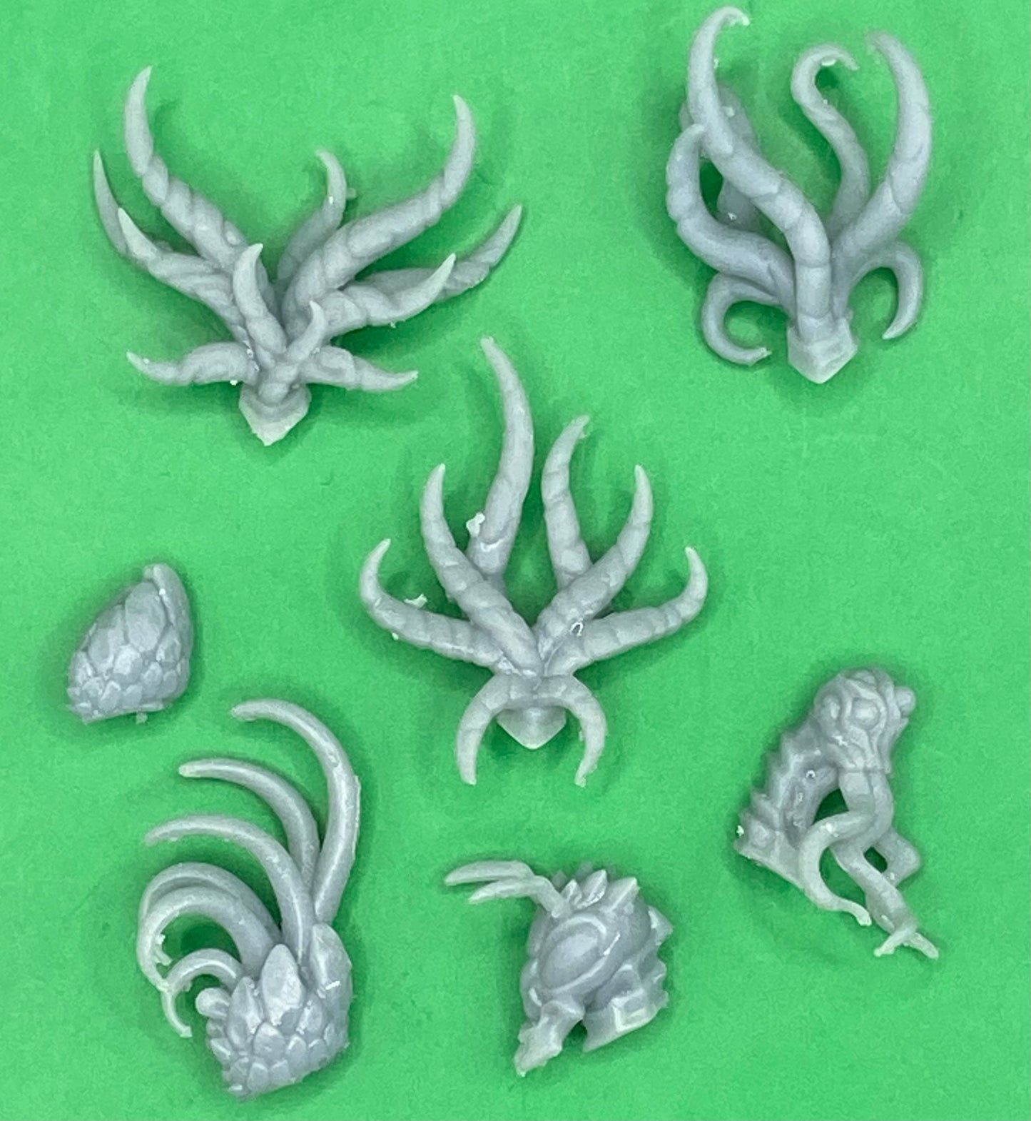 Uldrazan Biomancer Heads, Customisation Pack - 28mm Scale (7 Variants Available) - Battle Yak