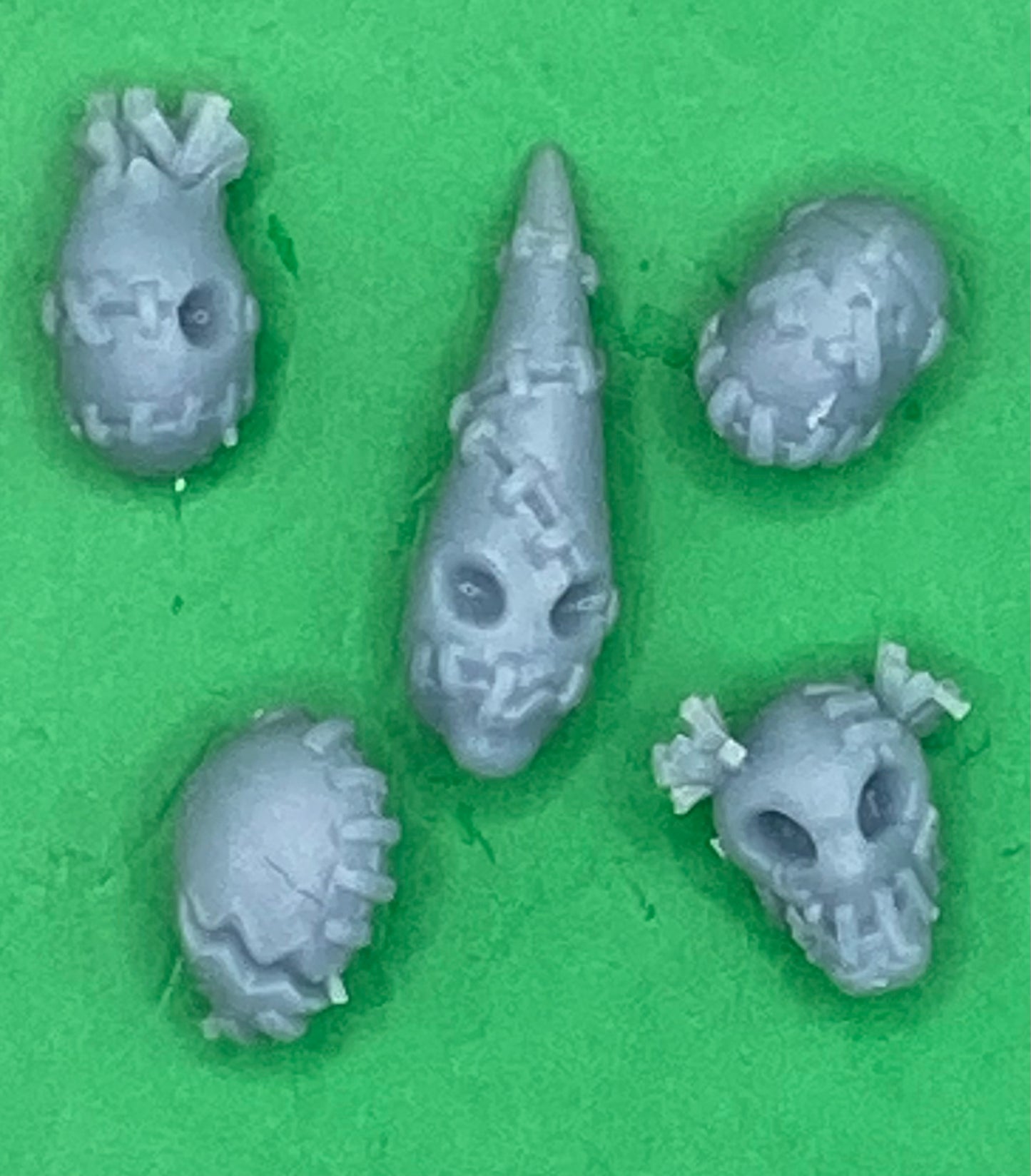Harrowhaunt Fryghtener Heads and Hats, Scarecrow Customisation Pack - 32mm Scale (12 Variants Available) - Battle Yak