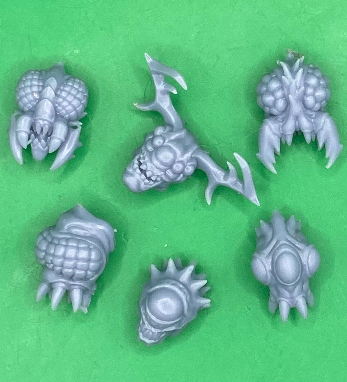 Corpsefly Heads, Customisation Pack - (6 Variants Available) - Battle Yak