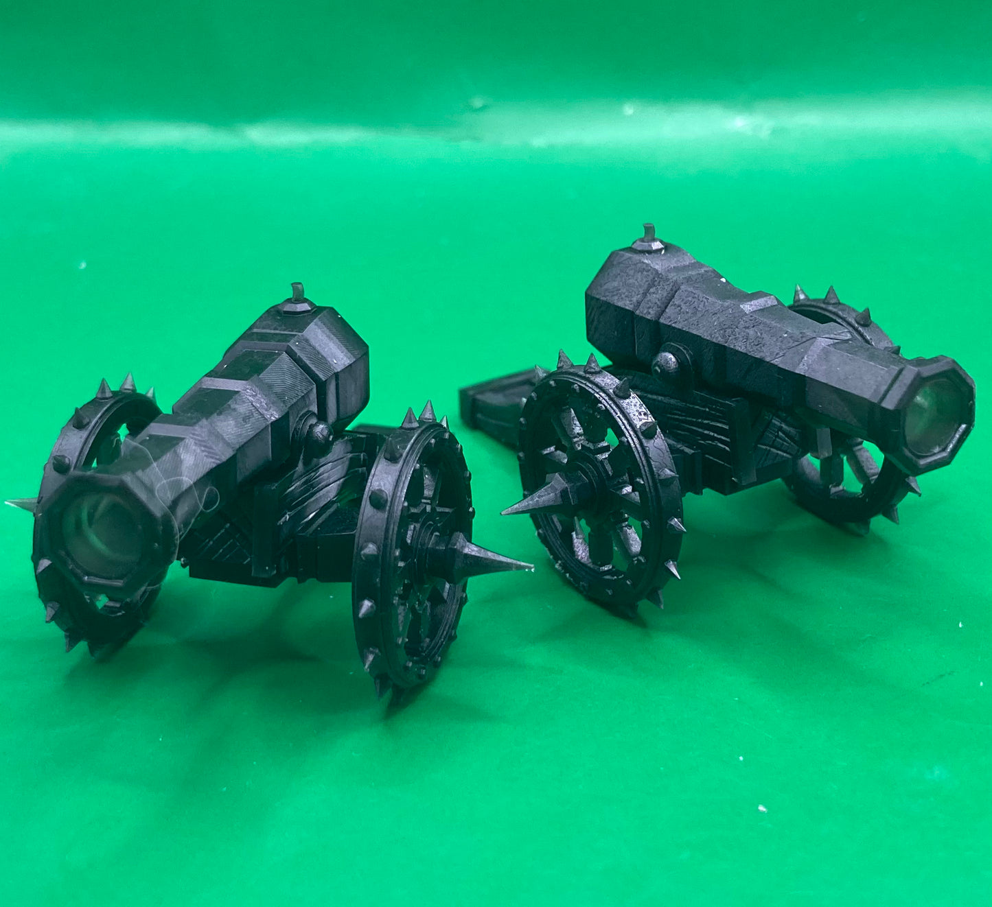 Dwarf Siege Cannon and Cannoneer (2 Variants Available) - Epic Miniatures
