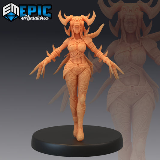 White Bone Huntress (6 Variants) - Epic Miniatures