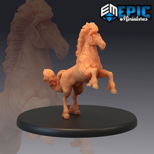 Epic Horse (2 Variants) - Epic Miniatures