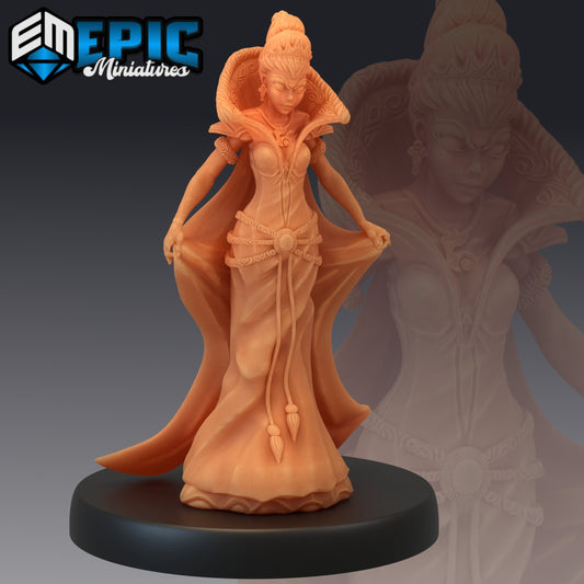 Vicious Queen (3 Variants) - Epic Miniatures