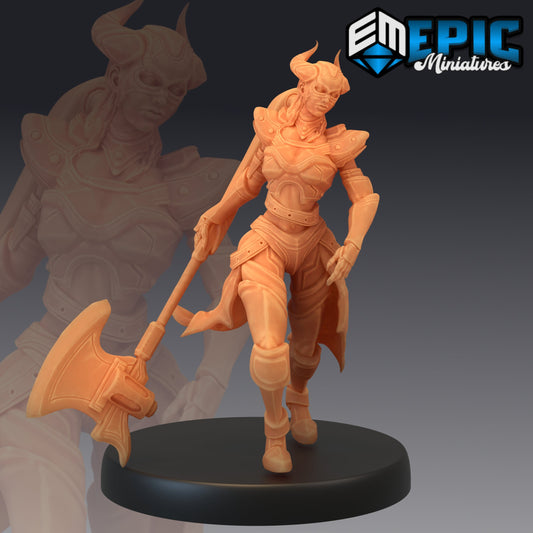 Dark Dragoon Lady (3 Variants) - Epic Miniatures