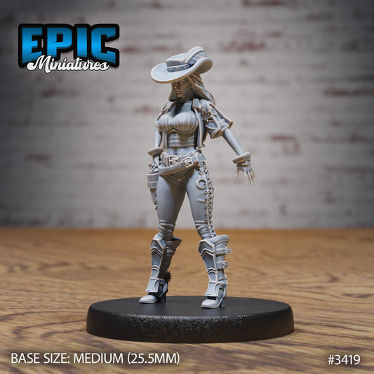 Female Gunslinger (3 Variants Available) - Epic Miniatures